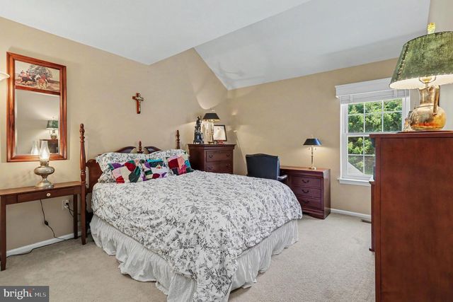 131 MEADOW VIEW LN, Lansdale, PA 19446