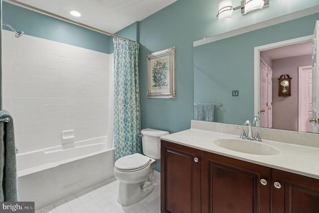 131 MEADOW VIEW LN, Lansdale, PA 19446