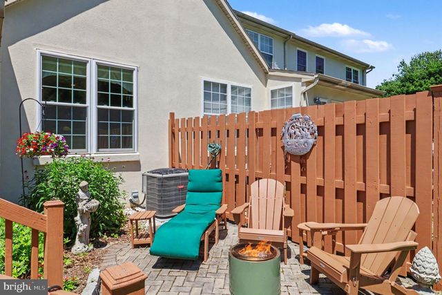 131 MEADOW VIEW LN, Lansdale, PA 19446
