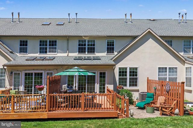 131 MEADOW VIEW LN, Lansdale, PA 19446