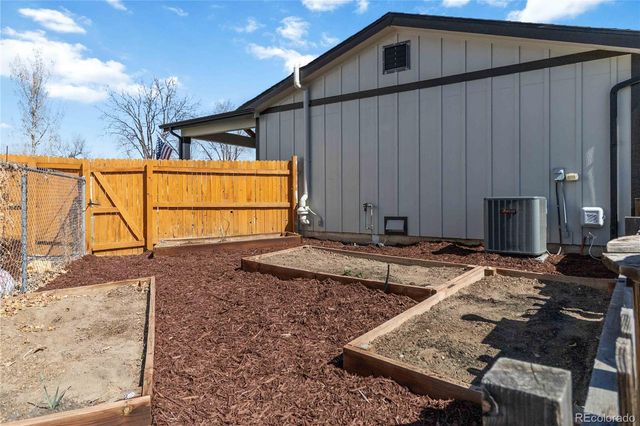 9724 W Polk Place, Littleton, CO 80123