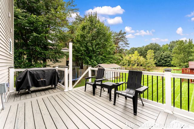 15313 Saddlebrook Court, Grand Haven, MI 49417