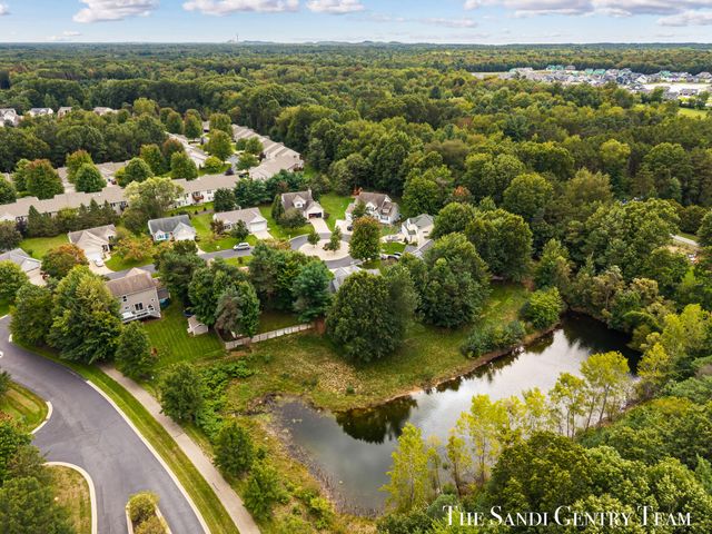 15313 Saddlebrook Court, Grand Haven, MI 49417