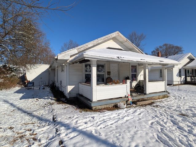 1736 W 12th Street, Anderson, IN 46016