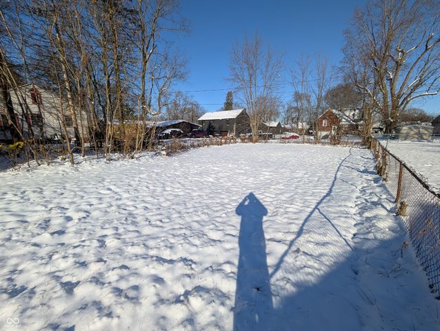 1736 W 12th Street, Anderson, IN 46016