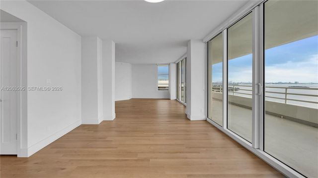 555 NE 34th Street 1801, Miami, FL 33137