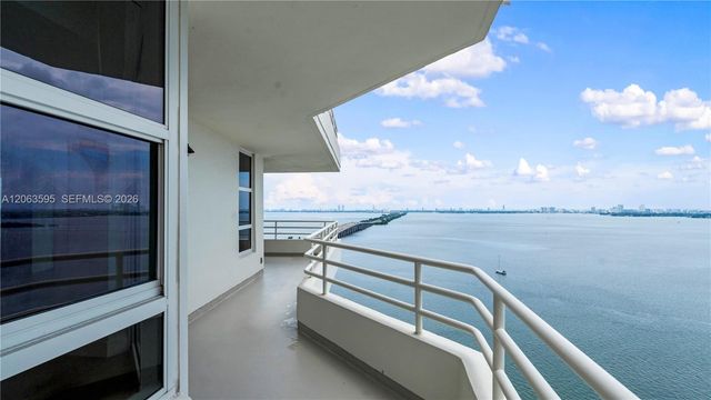 555 NE 34th Street 1801, Miami, FL 33137