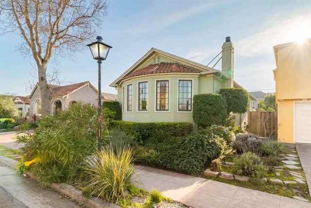 3010 Fairview Ave, Alameda, CA 94501