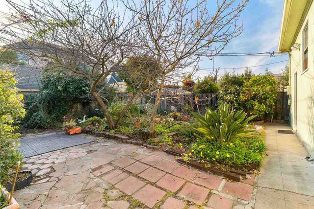 3010 Fairview Ave, Alameda, CA 94501