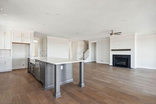 512 Feeder Creek Lane, Hollywood, SC 29449