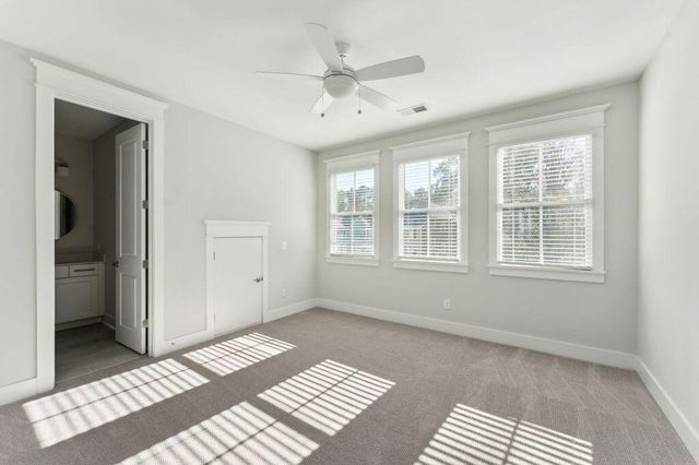 512 Feeder Creek Lane, Hollywood, SC 29449