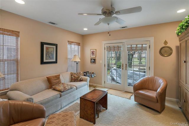 41 Madison Circle, Middle Island, NY 11953