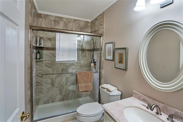 41 Madison Circle, Middle Island, NY 11953