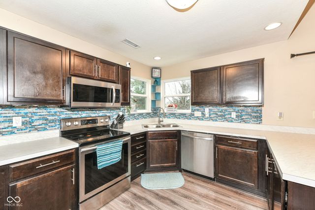 2545 Wildflower Lane, Greenwood, IN 46143