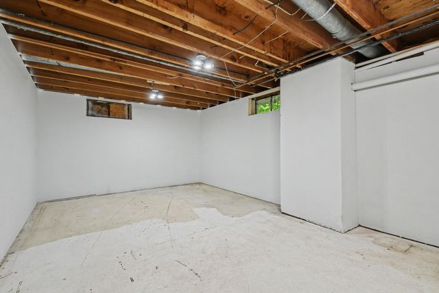 5248 Burgis Avenue SE, Kentwood, MI 49508