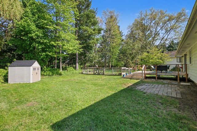 5248 Burgis Avenue SE, Kentwood, MI 49508