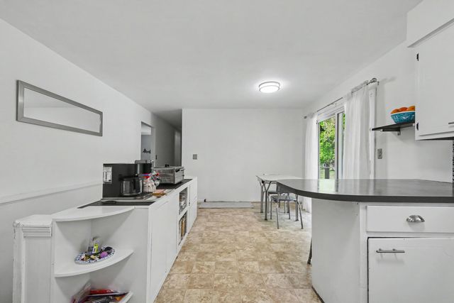 5248 Burgis Avenue SE, Kentwood, MI 49508