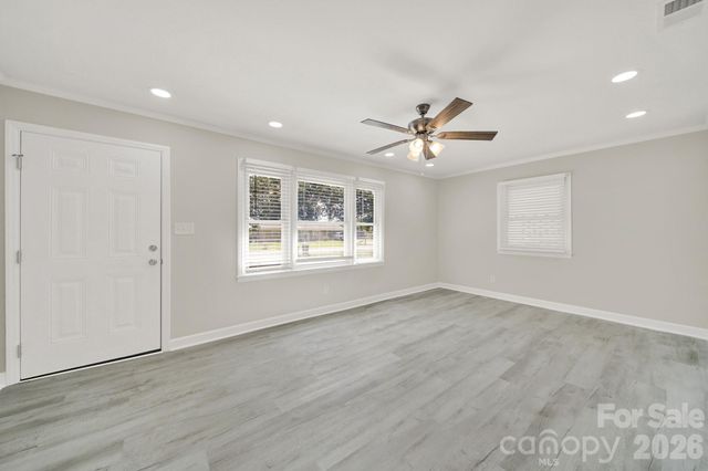 512 S Villa Street, Kannapolis, NC 28083