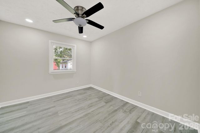 512 S Villa Street, Kannapolis, NC 28083