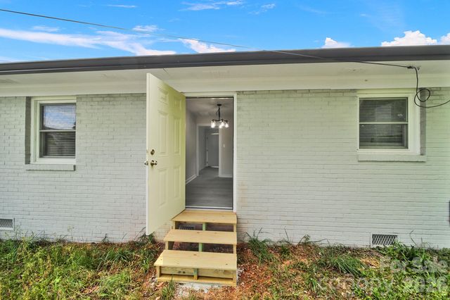 512 S Villa Street, Kannapolis, NC 28083