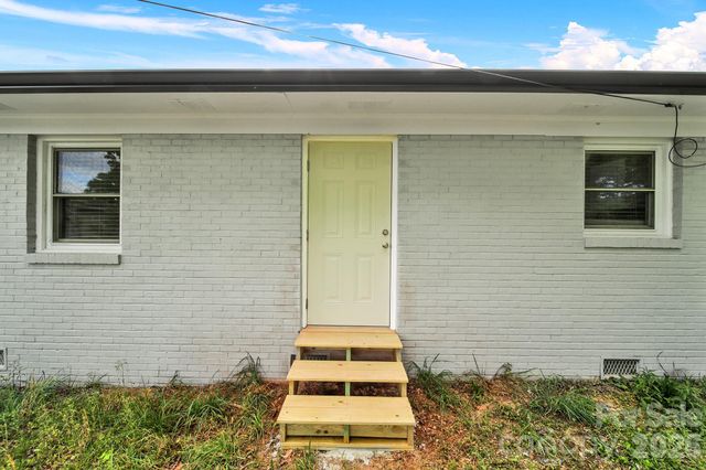 512 S Villa Street, Kannapolis, NC 28083