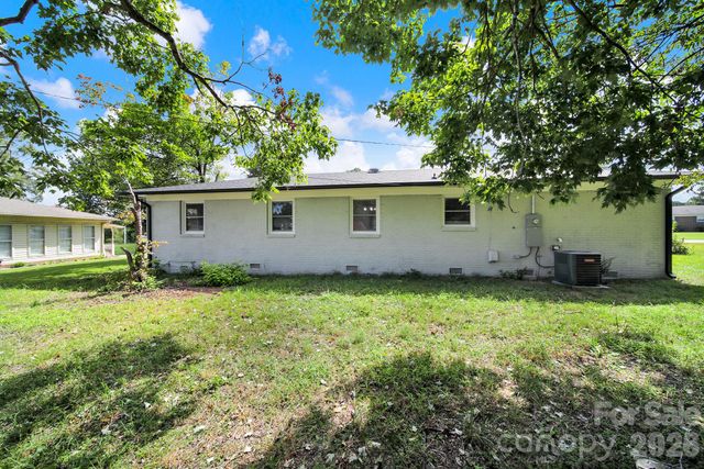 512 S Villa Street, Kannapolis, NC 28083