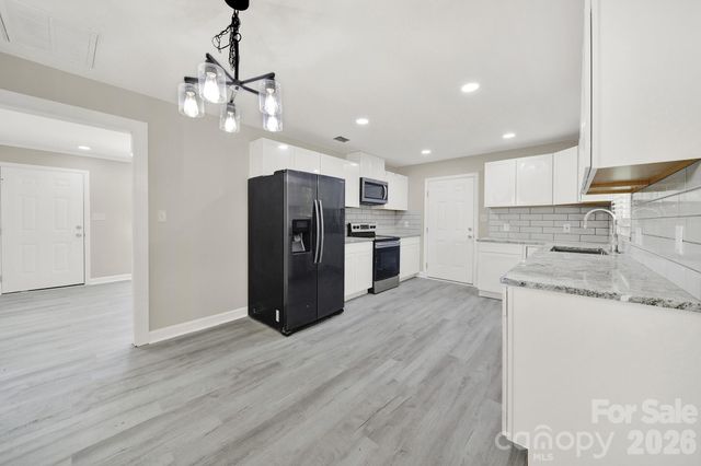 512 S Villa Street, Kannapolis, NC 28083