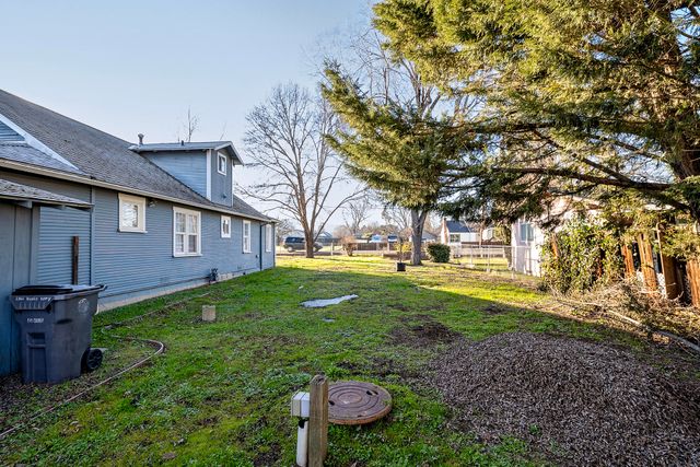 2361 Kings Highway, Medford, OR 97501