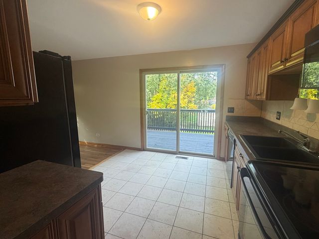 105 N Schmidt Road, Bolingbrook, IL 60440