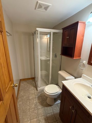 105 N Schmidt Road, Bolingbrook, IL 60440