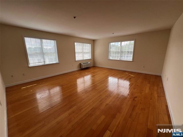 333 Willow Street 409, Teaneck, NJ 07666