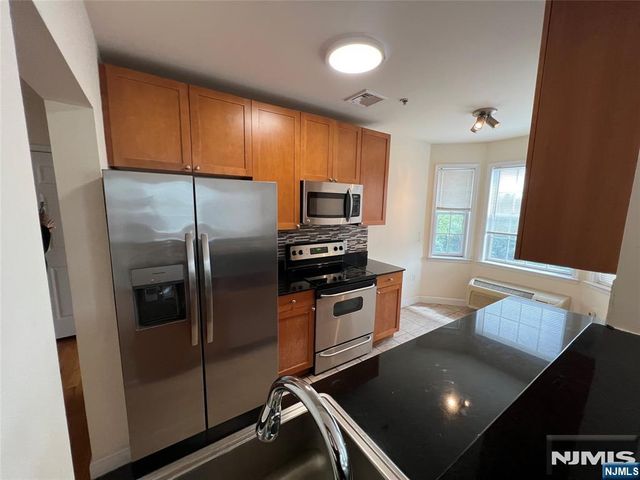 333 Willow Street 409, Teaneck, NJ 07666