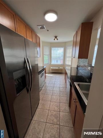 333 Willow Street 409, Teaneck, NJ 07666