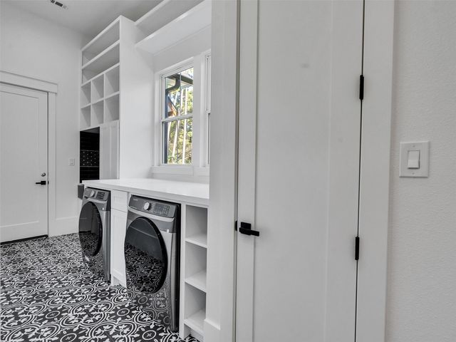 451 Pelican, Magnolia, TX 77355