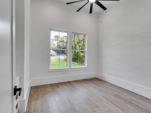 451 Pelican, Magnolia, TX 77355