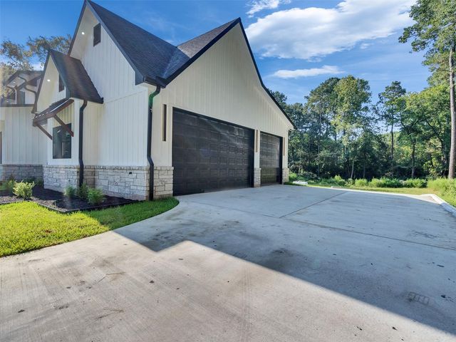 451 Pelican, Magnolia, TX 77355