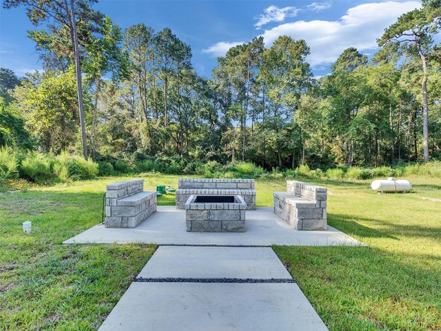 451 Pelican, Magnolia, TX 77355