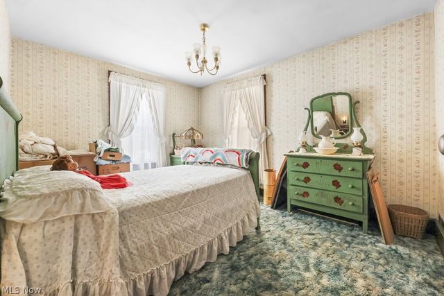 18262 W Pine Lake Road, Beloit, OH 44609