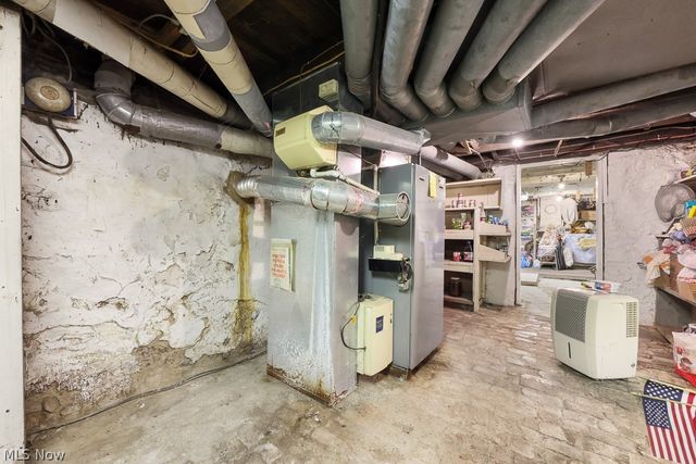 18262 W Pine Lake Road, Beloit, OH 44609