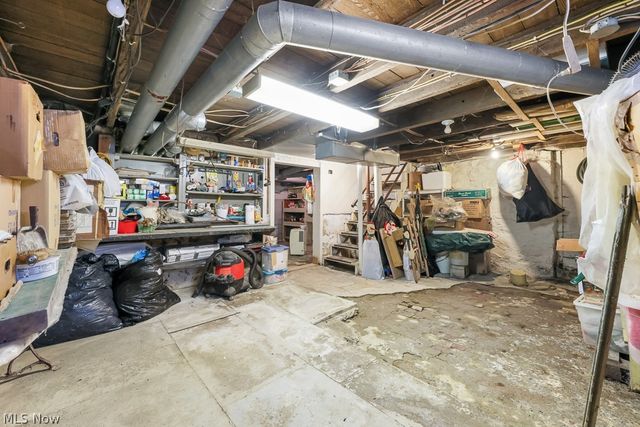 18262 W Pine Lake Road, Beloit, OH 44609