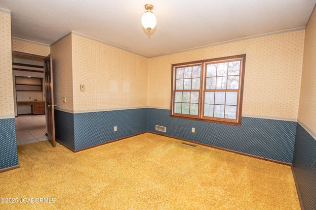 1743 ENGELWOOD DRIVE, Jefferson City, MO 65101