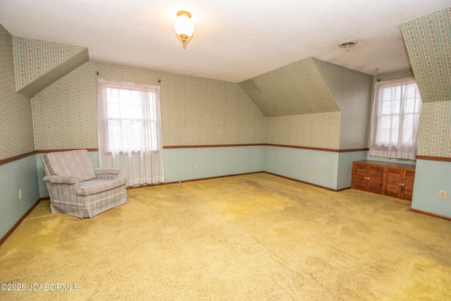 1743 ENGELWOOD DRIVE, Jefferson City, MO 65101