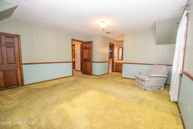 1743 ENGELWOOD DRIVE, Jefferson City, MO 65101