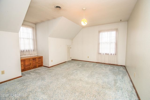 1743 ENGELWOOD DRIVE, Jefferson City, MO 65101