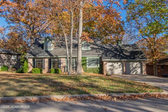 1743 ENGELWOOD DRIVE, Jefferson City, MO 65101