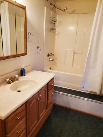 42555 Bear Creek Road, Springville, CA 93265