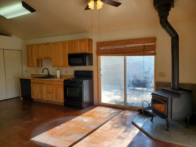 42555 Bear Creek Road, Springville, CA 93265