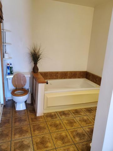 42555 Bear Creek Road, Springville, CA 93265