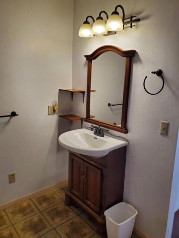 42555 Bear Creek Road, Springville, CA 93265