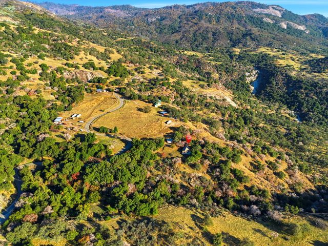 42555 Bear Creek Road, Springville, CA 93265